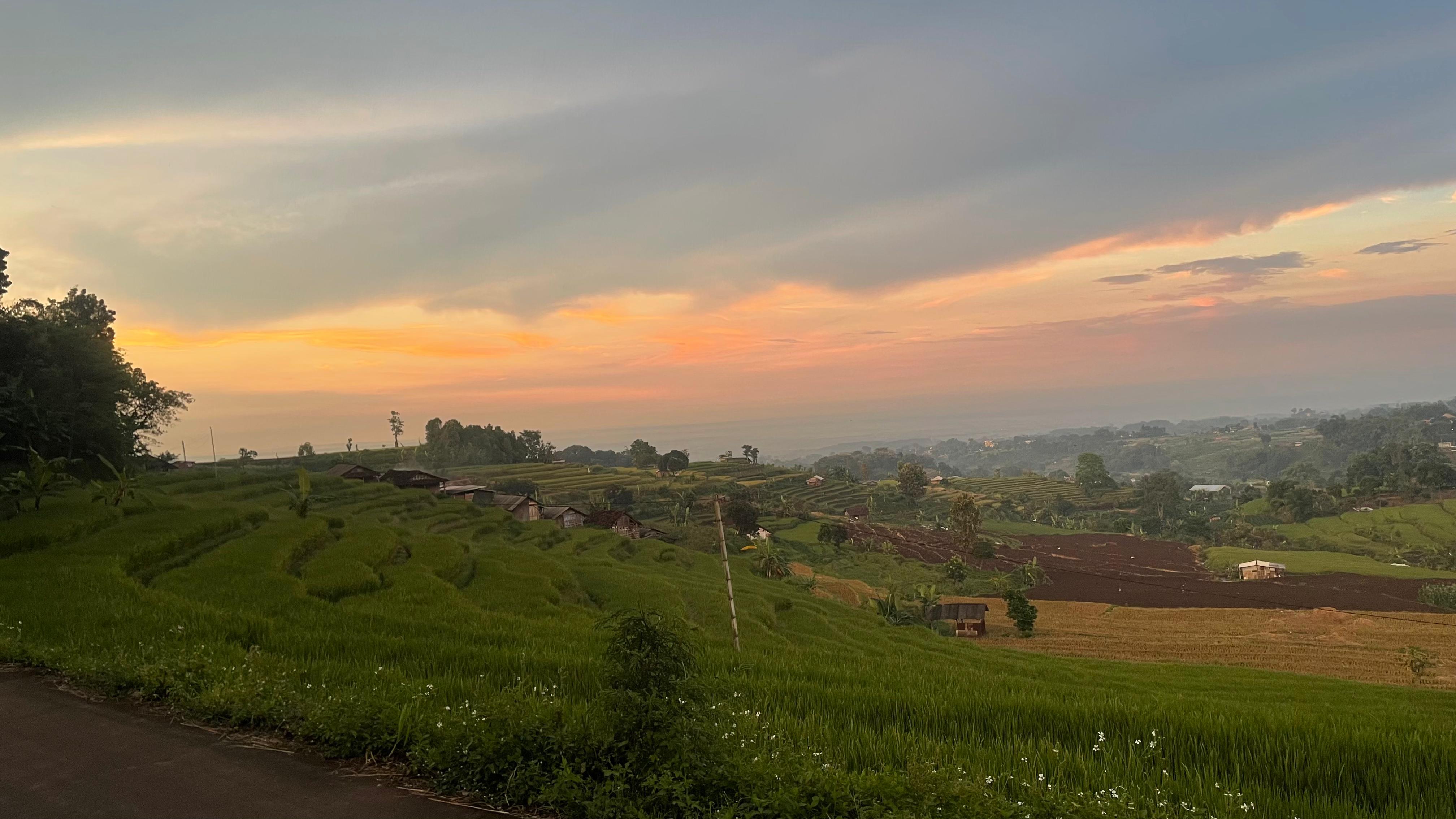 Pemandangan Dusun Mrasih di kaki Gunung Arjuno